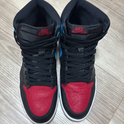 Nike Women's Air Jordan 1 High OG "UNC to Chicago"