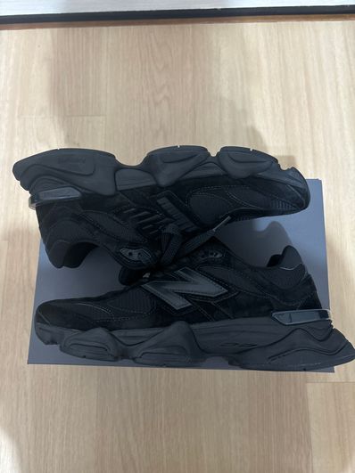New Balance 9060 "Triple Black"