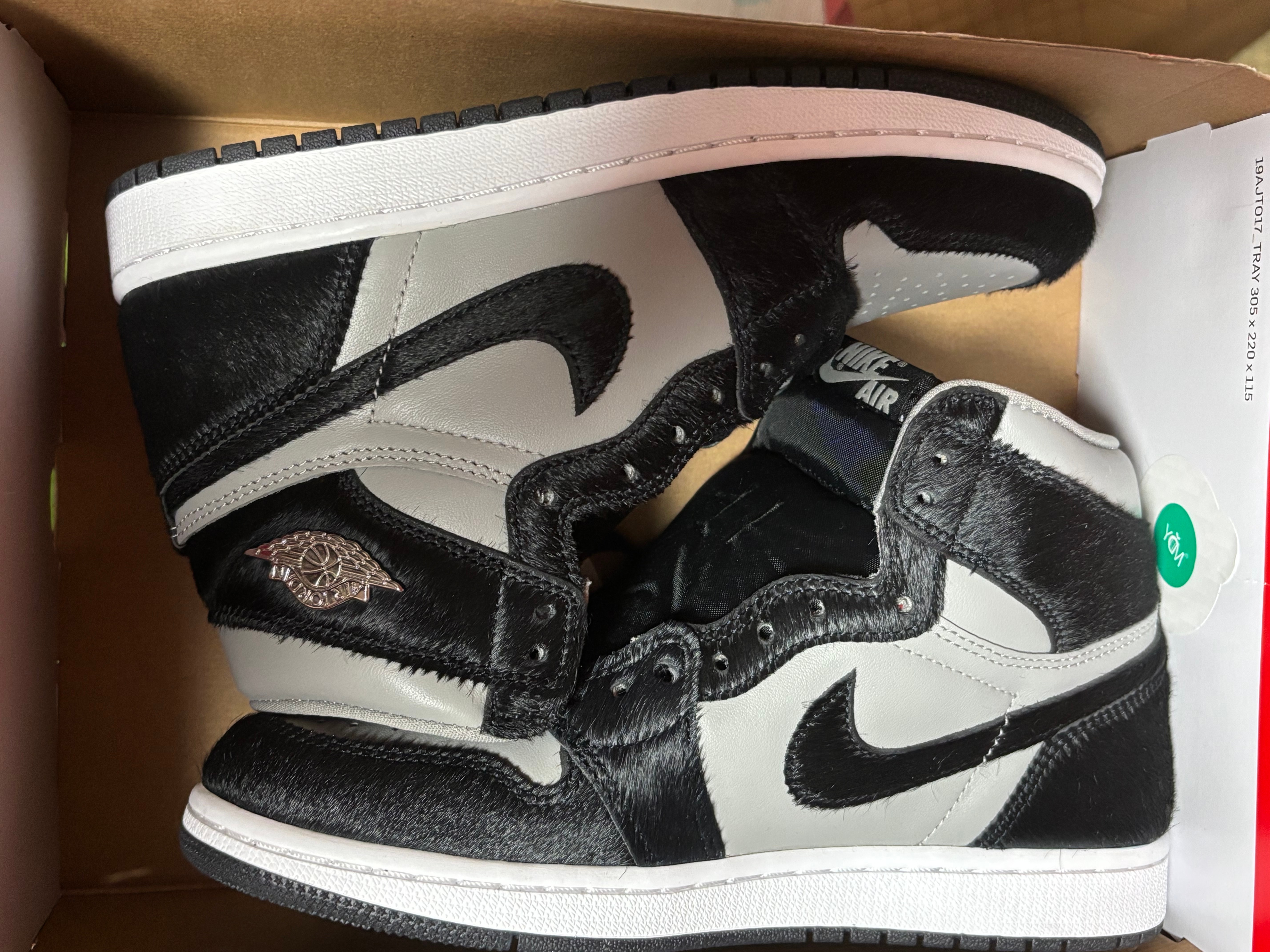 Nike Women's Air Jordan 1 Retro High OG "Medium Grey"