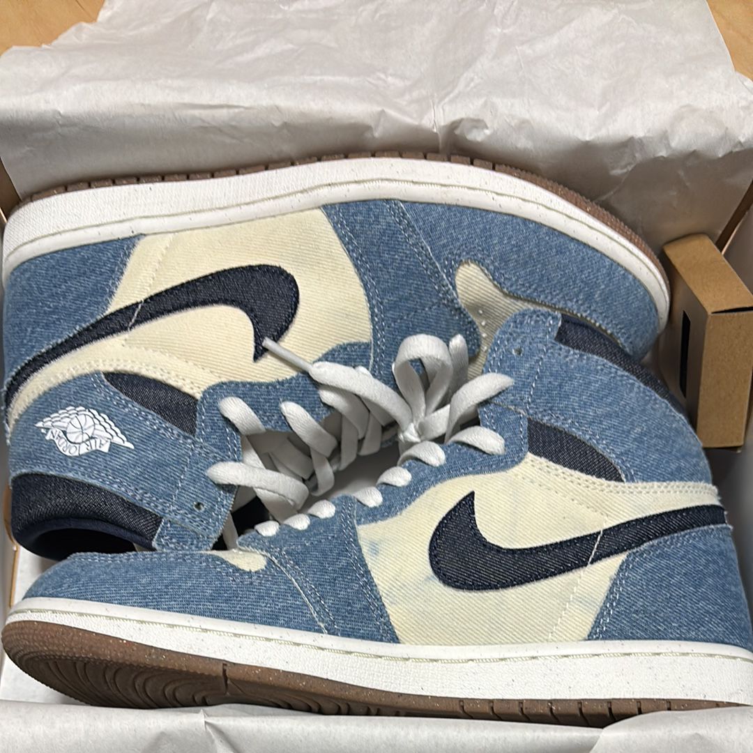 Nike Air Jordan 1 Retro High OG "Denim"