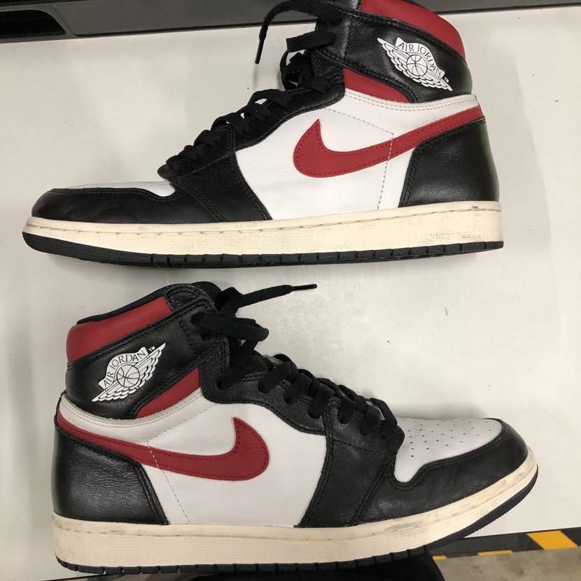Nike Air Jordan 1 Retro High "Black/White/Sail/Gym Red"