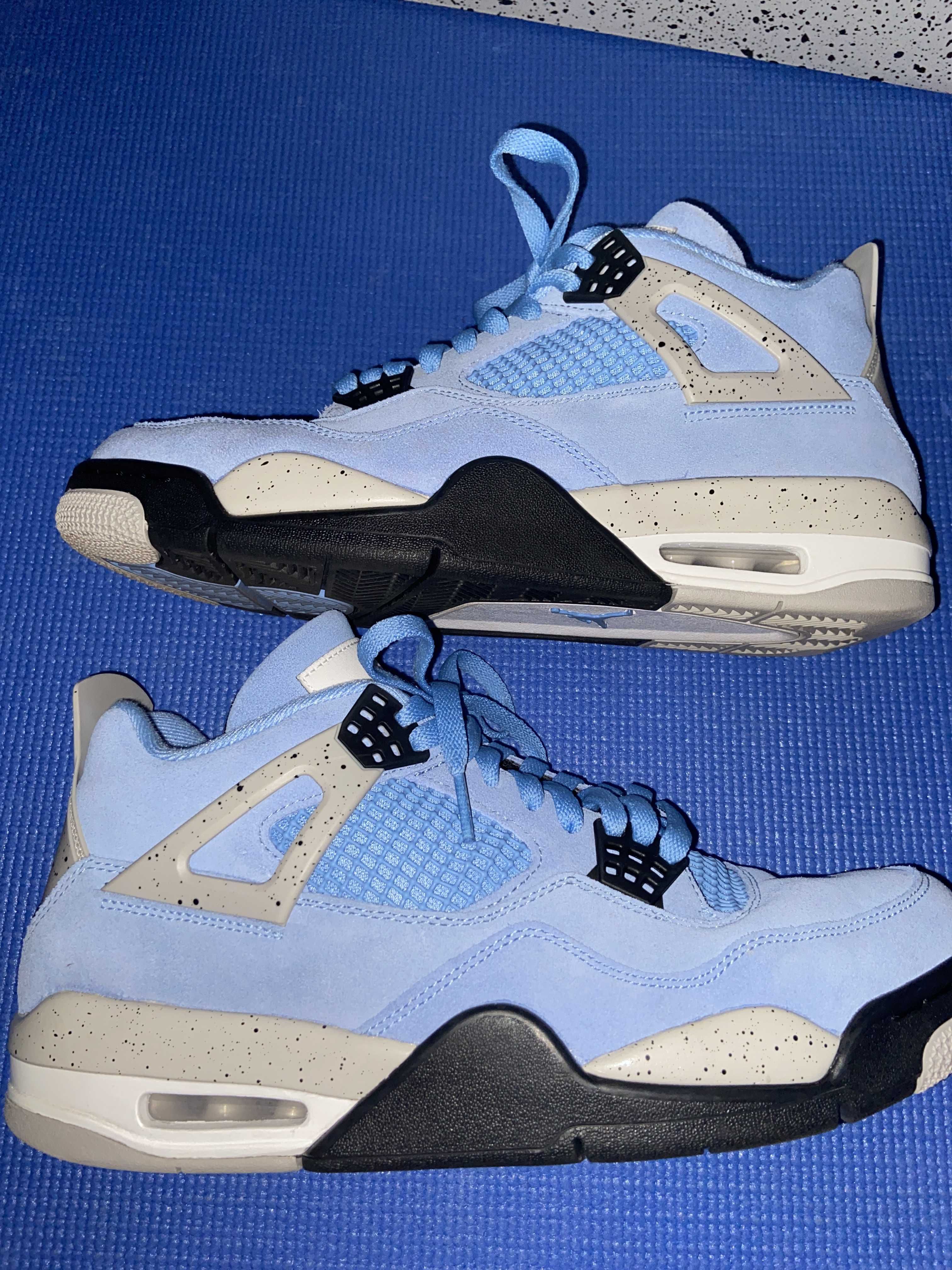 Nike Air Jordan 4 "University Blue"