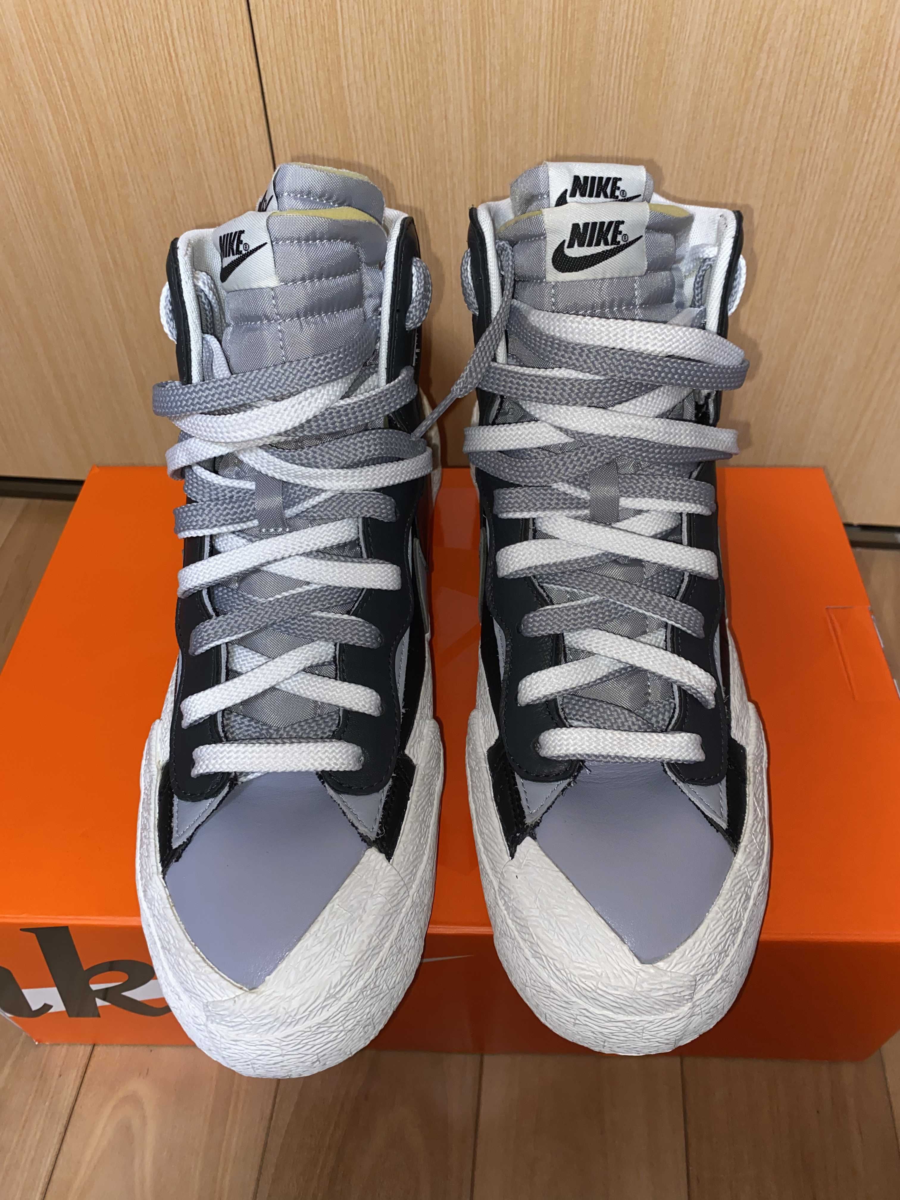 sacai × NIKE BLAZER MID "BLACK/WOLF GREY/WHITE"