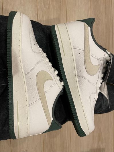 Nike Air Force 1 Low '07 LV8 "White/Sea Glass/Vintage Green"