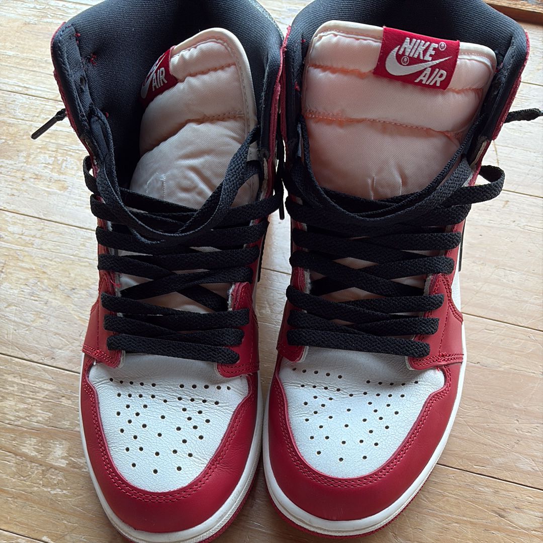 Nike Air Jordan 1 High OG "Lost & Found/Chicago"