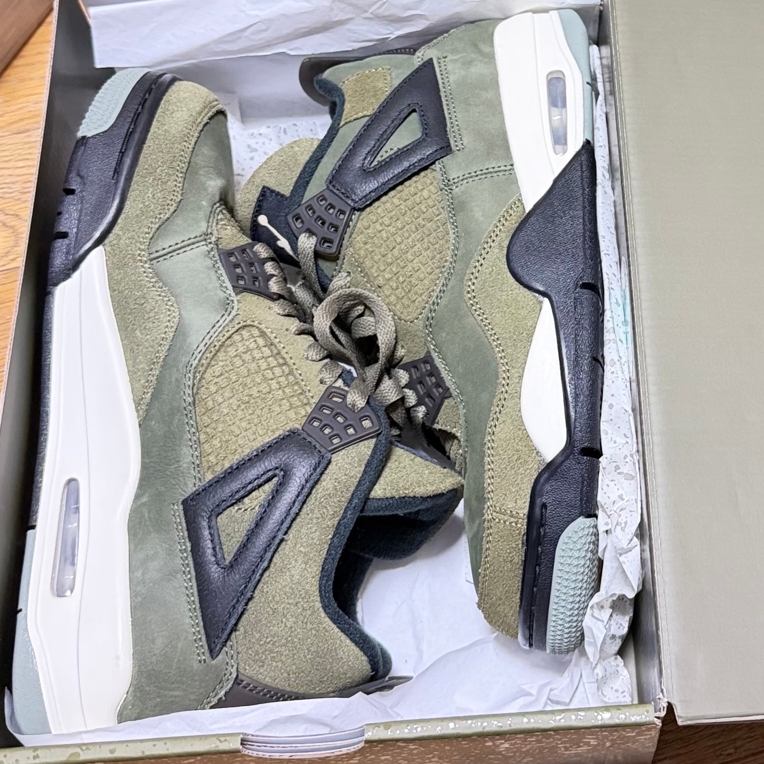 Nike Air Jordan 4 Retro SE Craft "Olive"