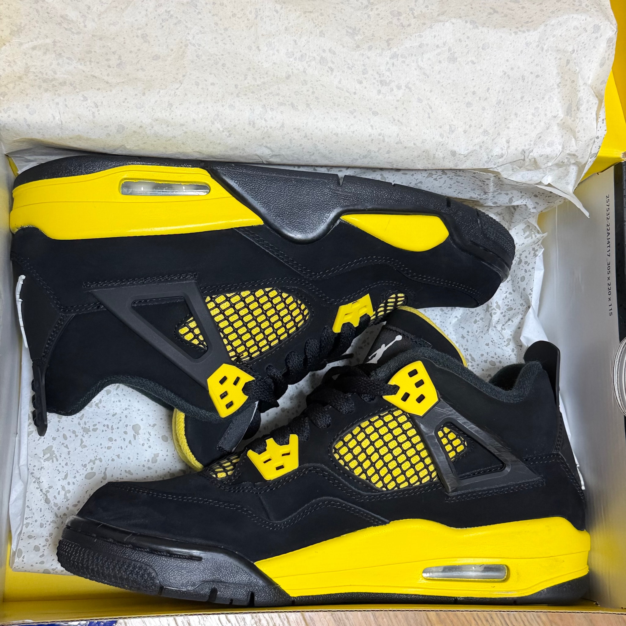 Nike GS Air Jordan 4 Retro "Thunder"(2023)
