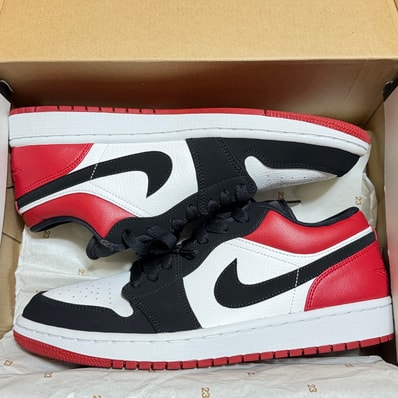 Nike Air Jordan 1 Low "Black Toe"