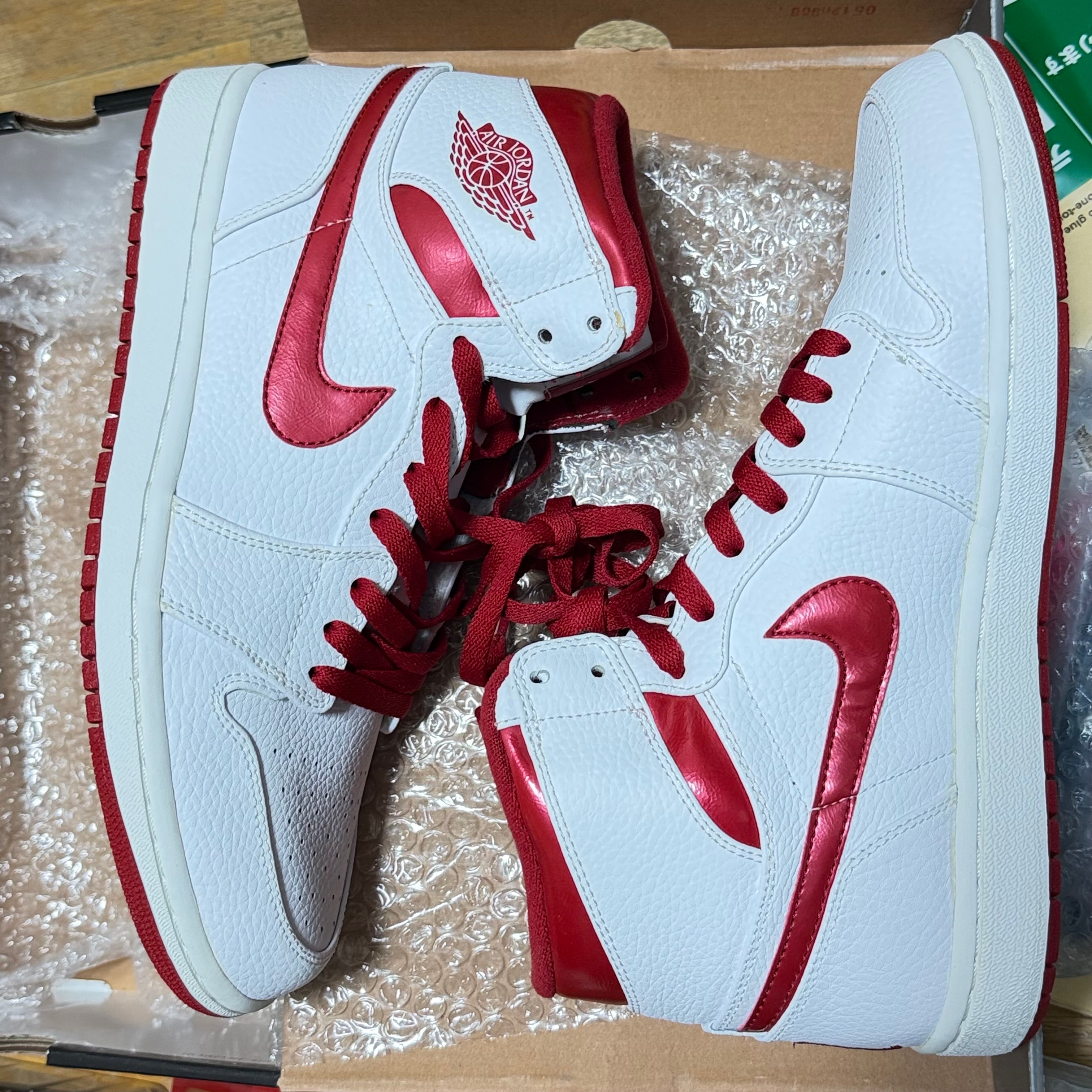 Nike Air Jordan 1 Retro High Think16 "Do The Thing Red"