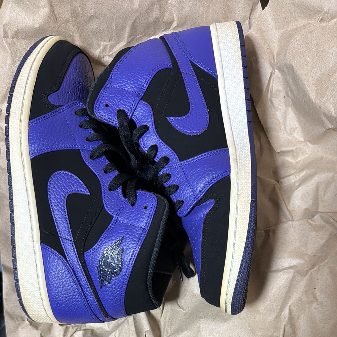 Nike Air Jordan 1 Mid "Black Dark Concord"