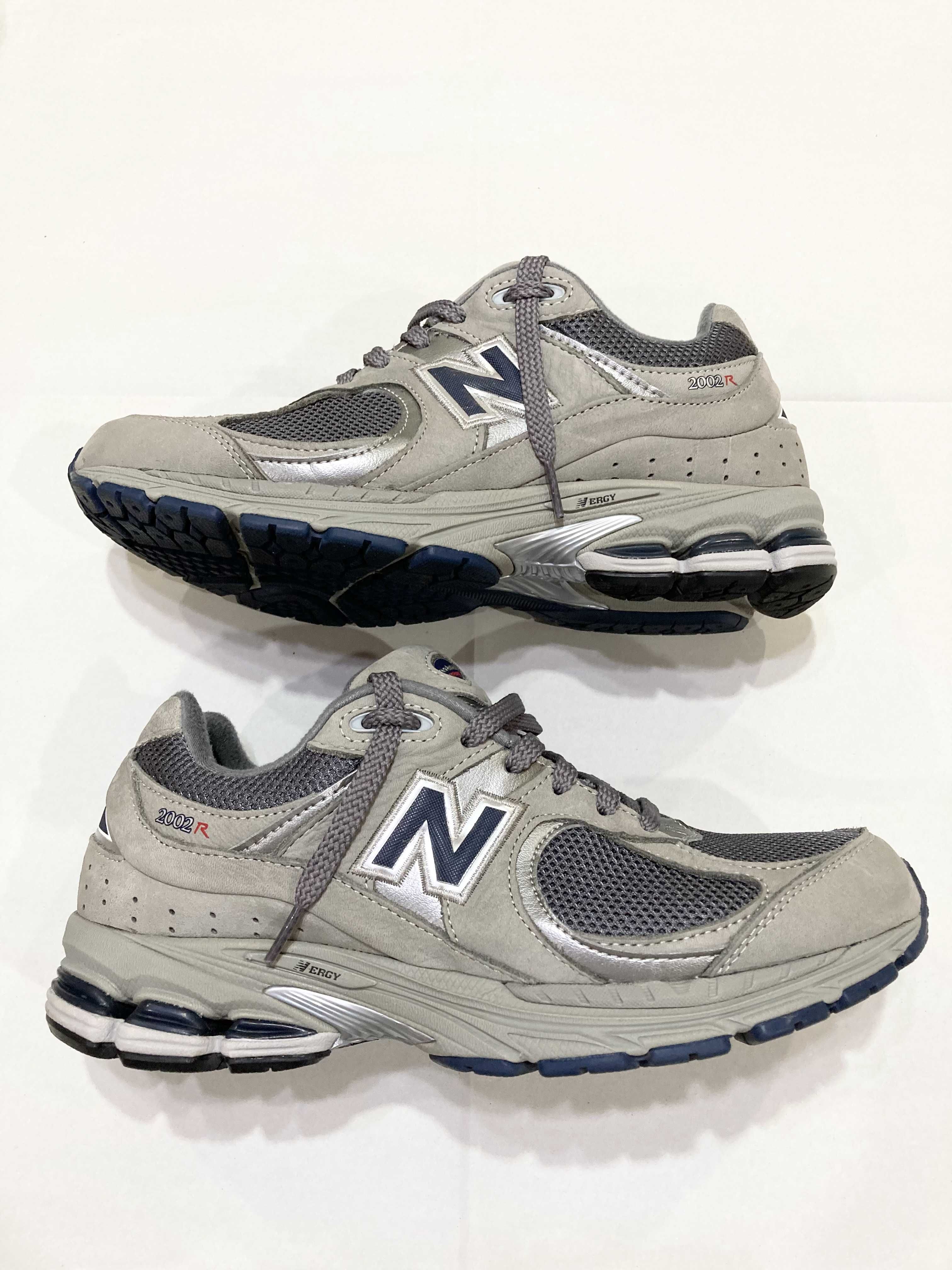 New Balance 2002R "Gray"