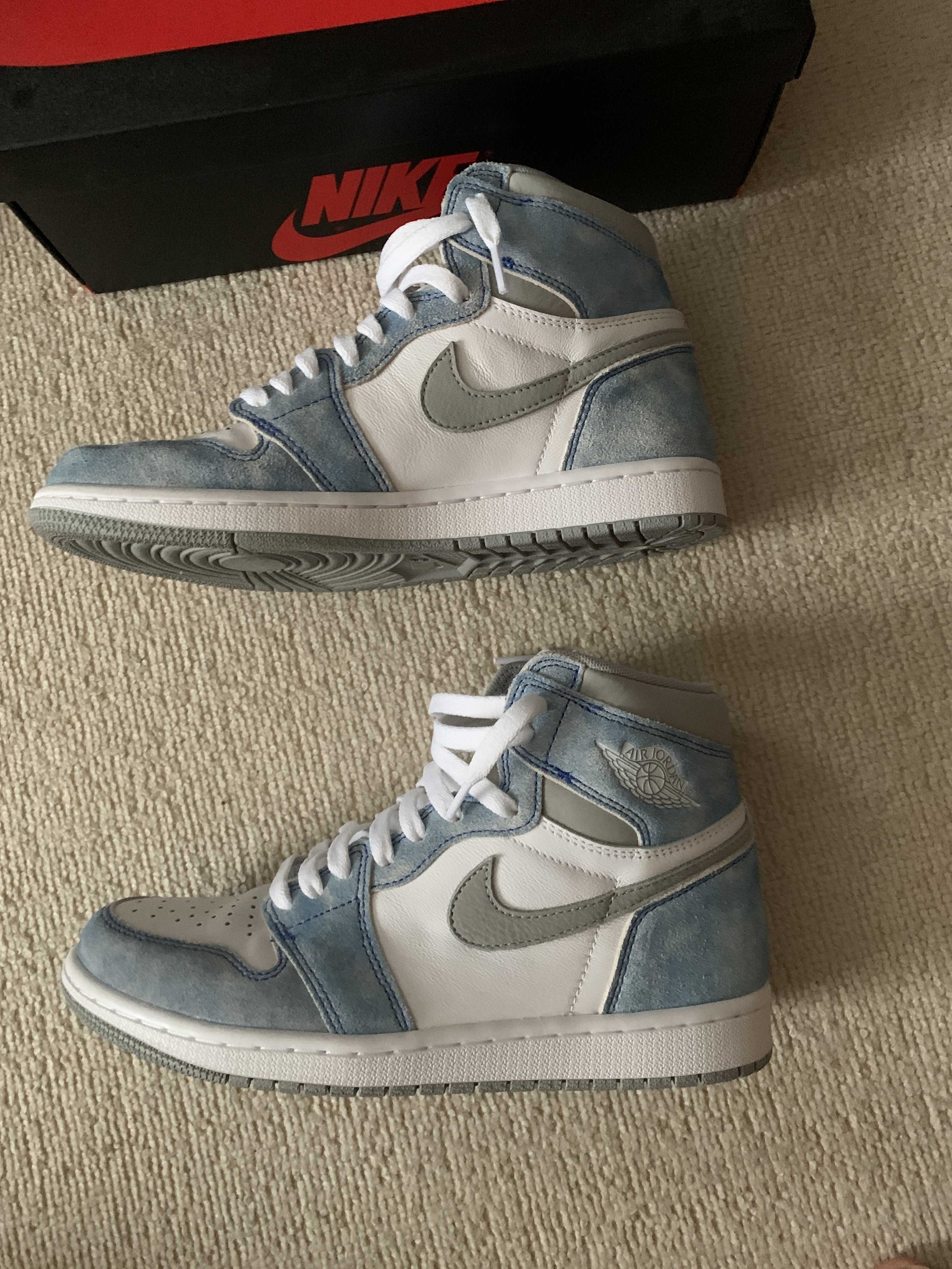 Nike Air Jordan 1 High OG "Hyper Royal"