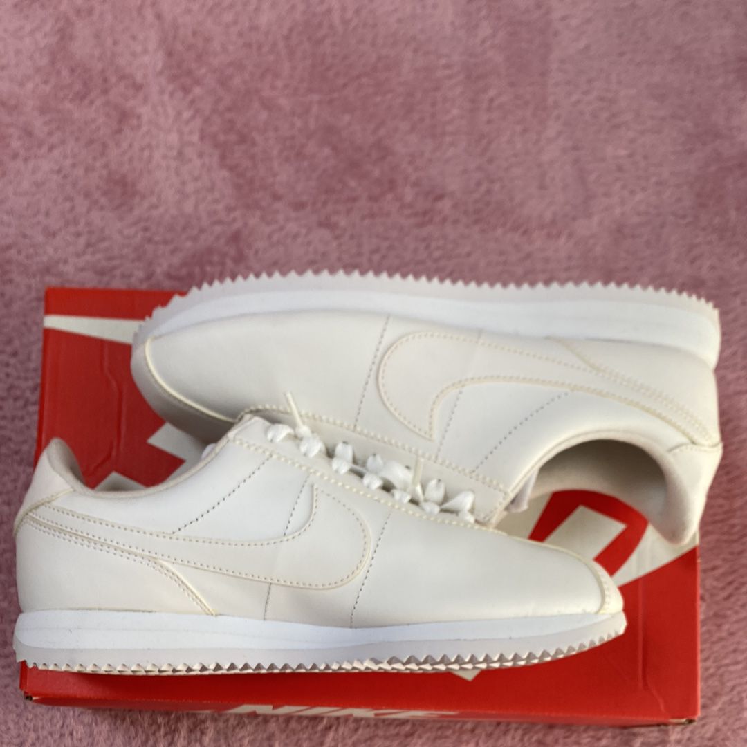 Nike Cortez Basic Leather "White/White-Wolf Grey-Mtllc Silver"