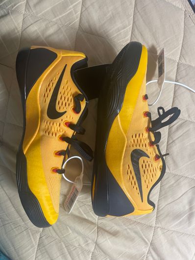 Nike Kobe 9 EM Low "Bruce Lee"