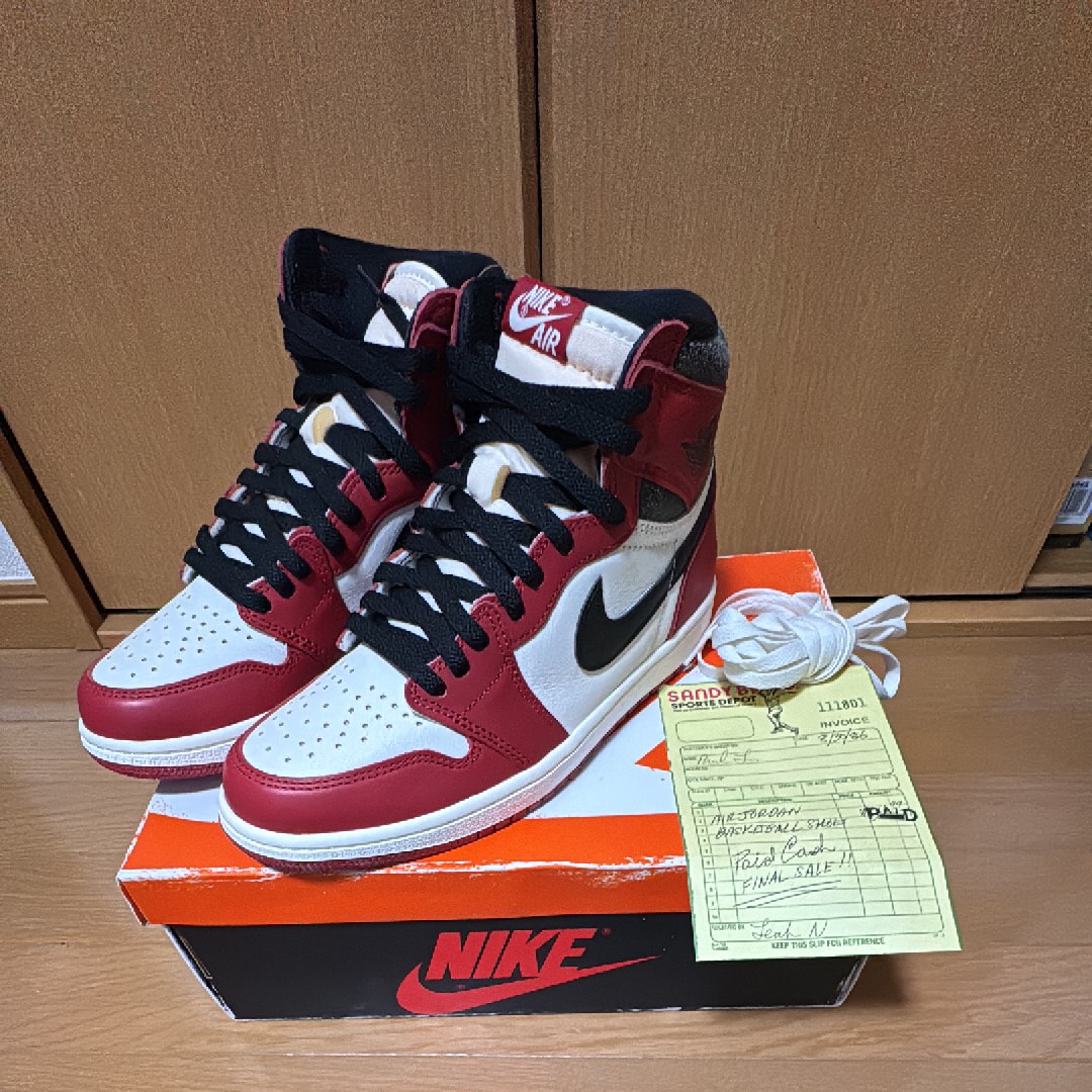 Nike Air Jordan 1 High OG "Lost & Found/Chicago"