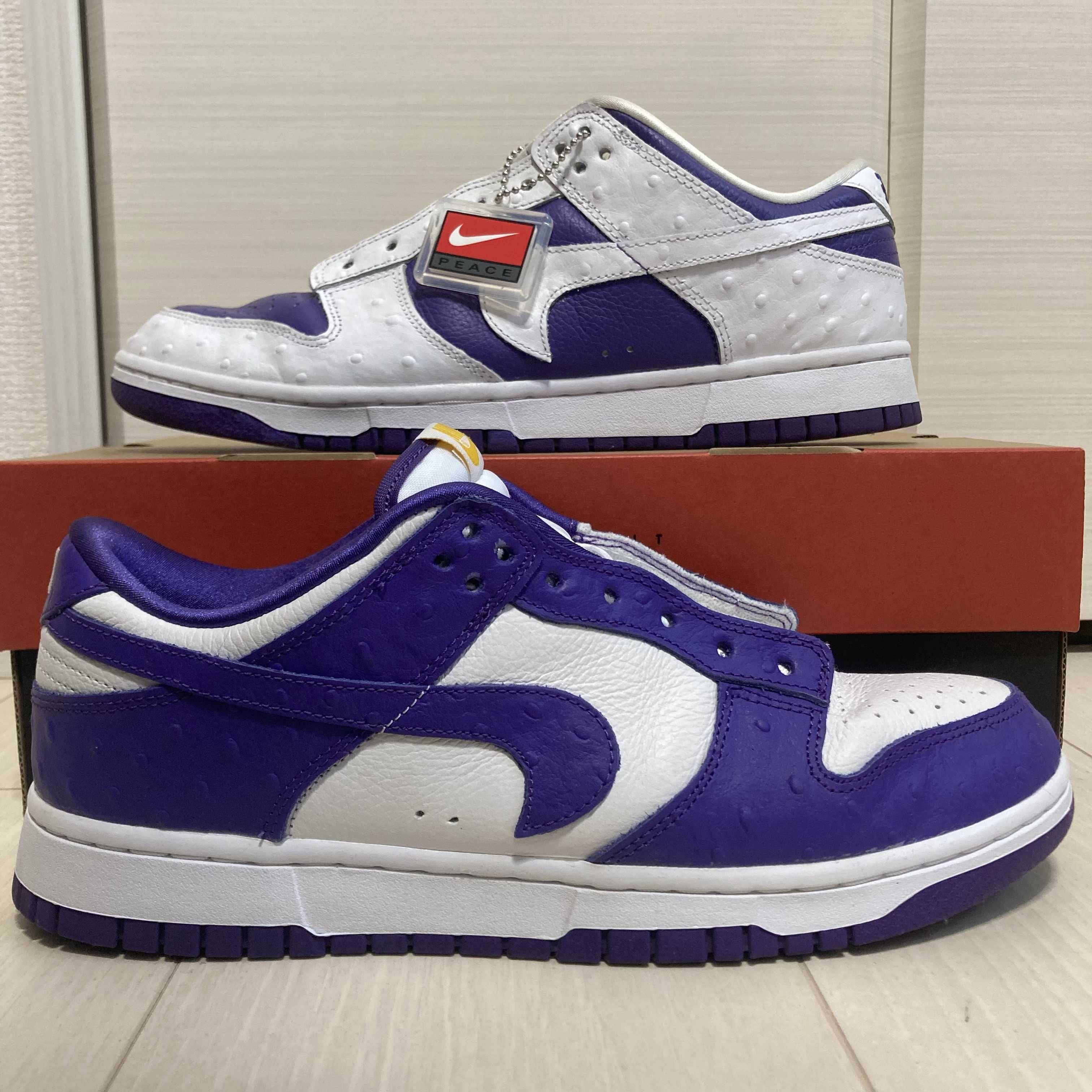 Nike Women's Dunk Low "Made You Look"