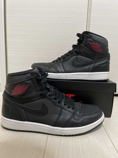 Nike Air Jordan 1 Retro High OG "Black/Metallic Silver/Gym Red"