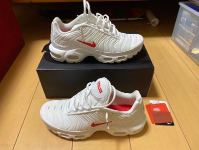 Supreme x Nike Air Max Plus TN "White/Speed Red"