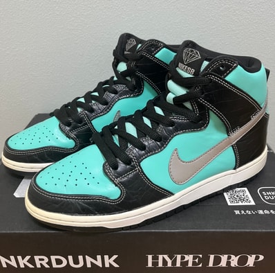 Diamond Supply × Nike SB Dunk High "Tiffany"