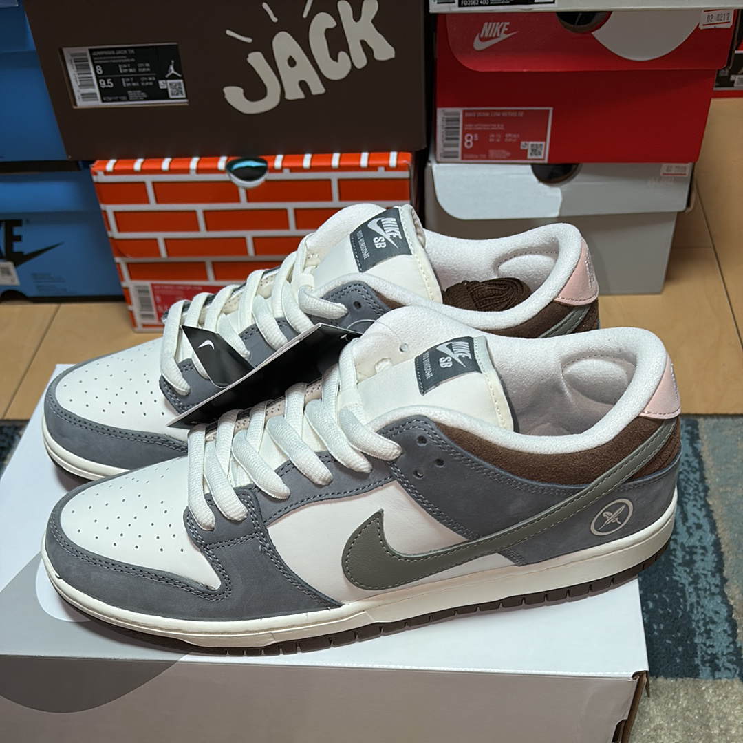 堀米 雄斗(Yuto Horigome) × Nike SB Dunk Low Pro QS "Wolf Grey"