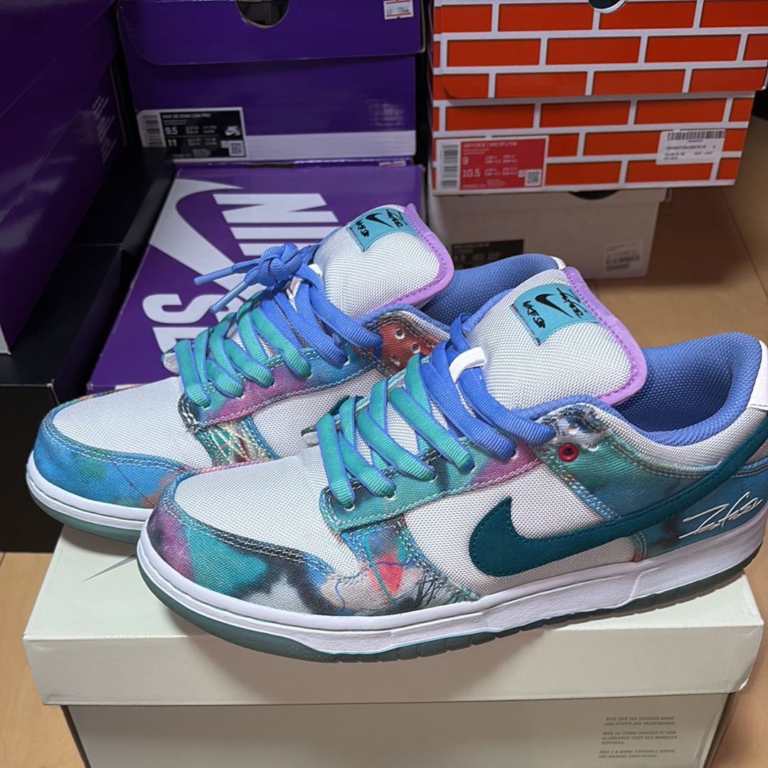 Futura × Nike SB Dunk Low "White and Geode Teal"