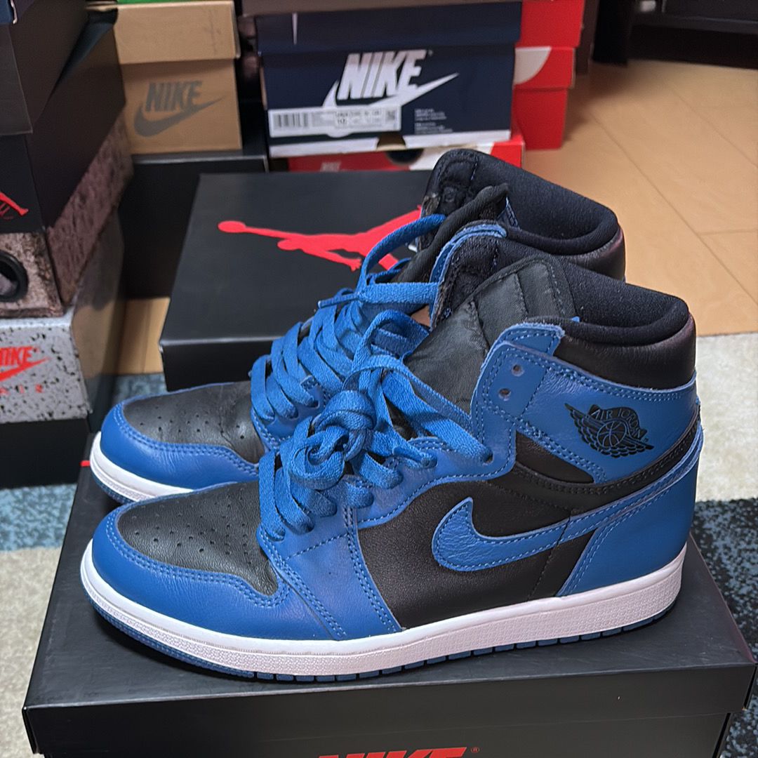 Nike Air Jordan 1 Retro High OG "Dark Marina Blue"