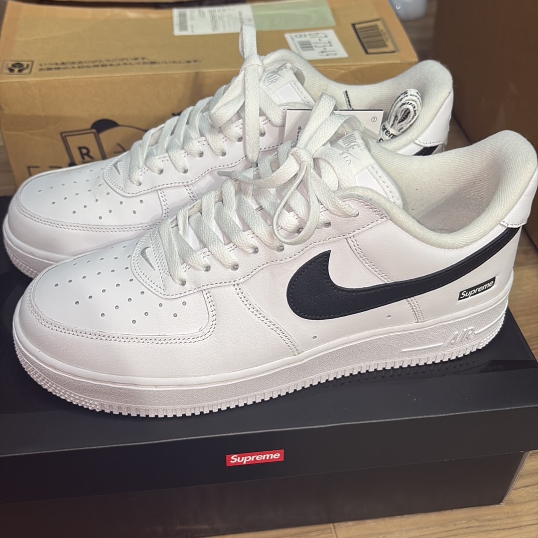Supreme × Nike Air Force 1 Low "White/Black"