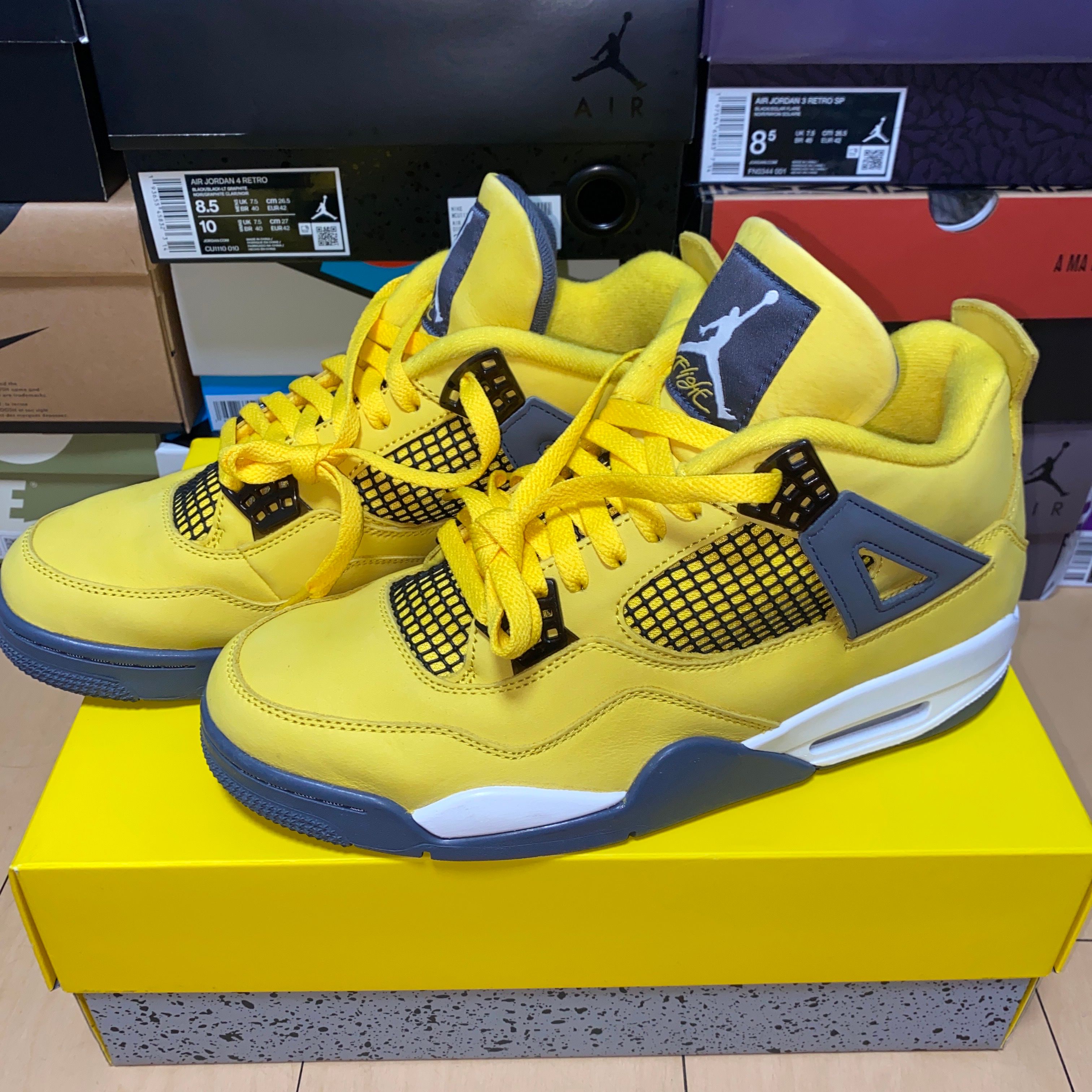 Nike Air Jordan 4 "Tour Yellow"