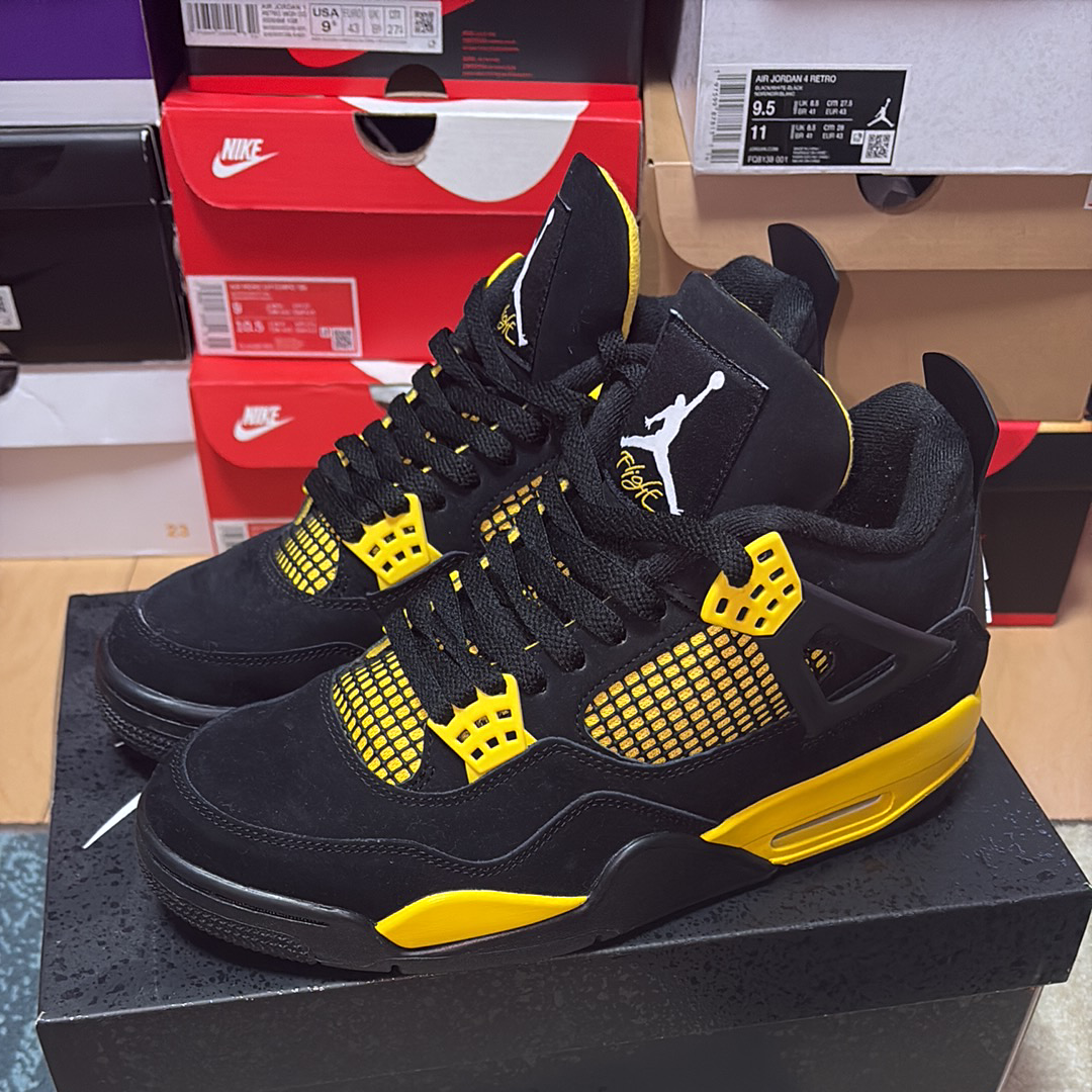 Nike Air Jordan 4 Retro "Thunder"(2023)