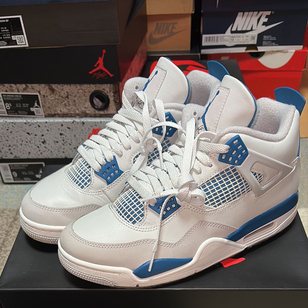 Air Jordan 4 ライトブルー スニーカー28.5　ジョーダン4箱付き Air Jordan 4 ライトブルー スニーカー28.5 ジョーダン4箱付き