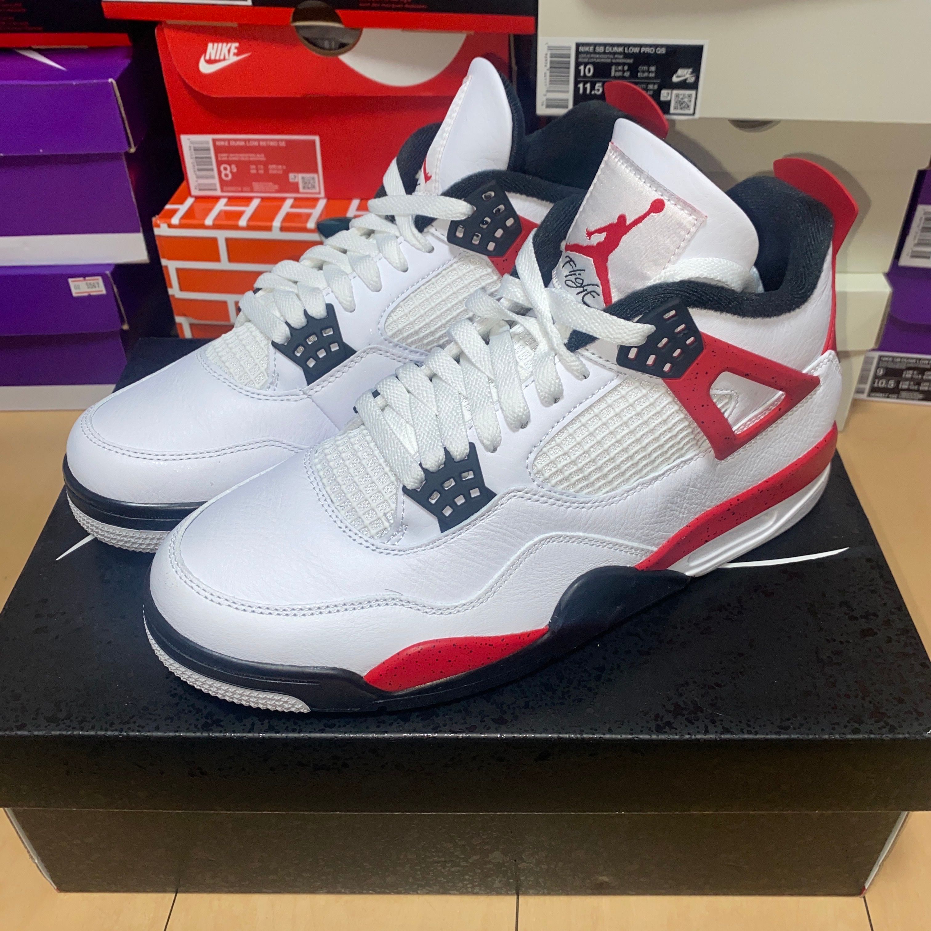 Nike Air Jordan 4 Retro "Red Cement"