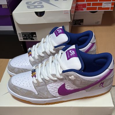 Rayssa Leal × Nike SB Dunk Low PRM "Pure Platinum and Vivid Purple"