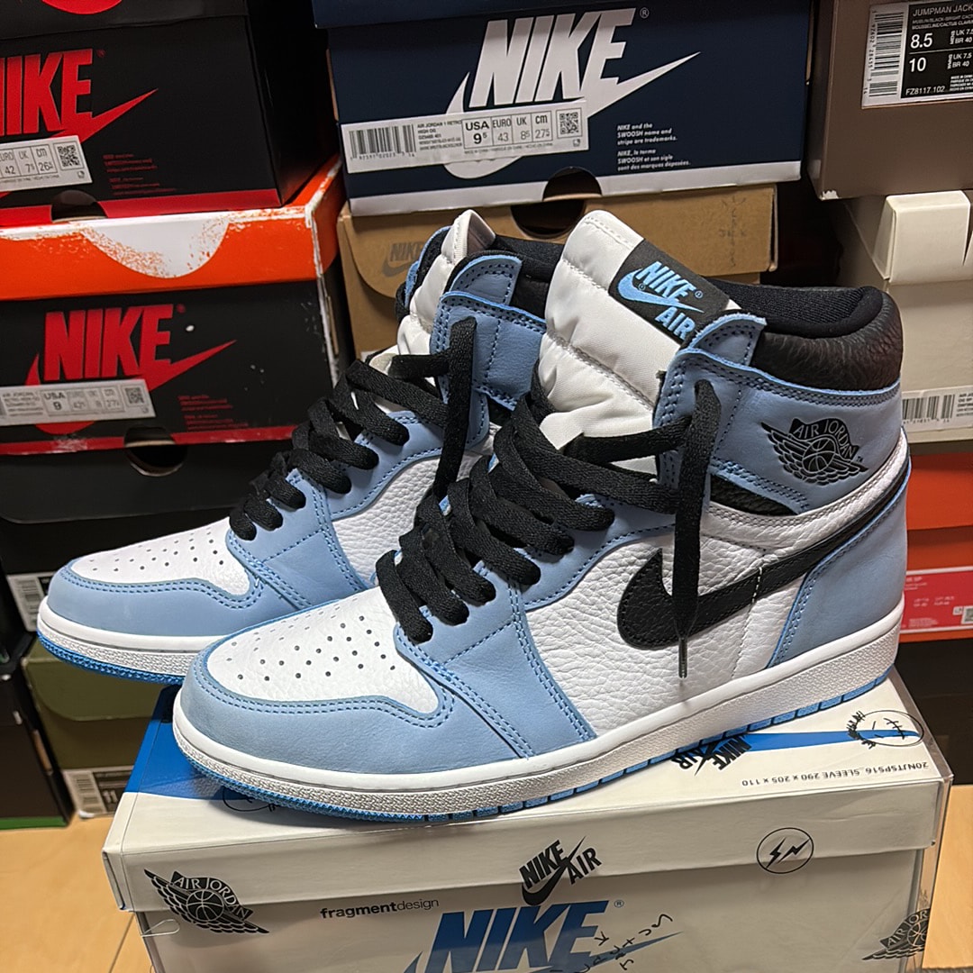 Nike Air Jordan 1 High OG "University Blue"