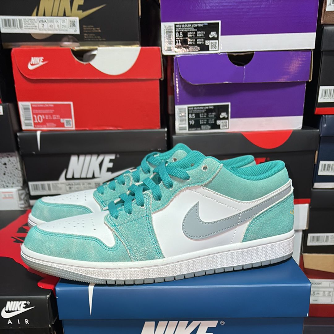 Nike Air Jordan 1 Low SE "New Emerald"