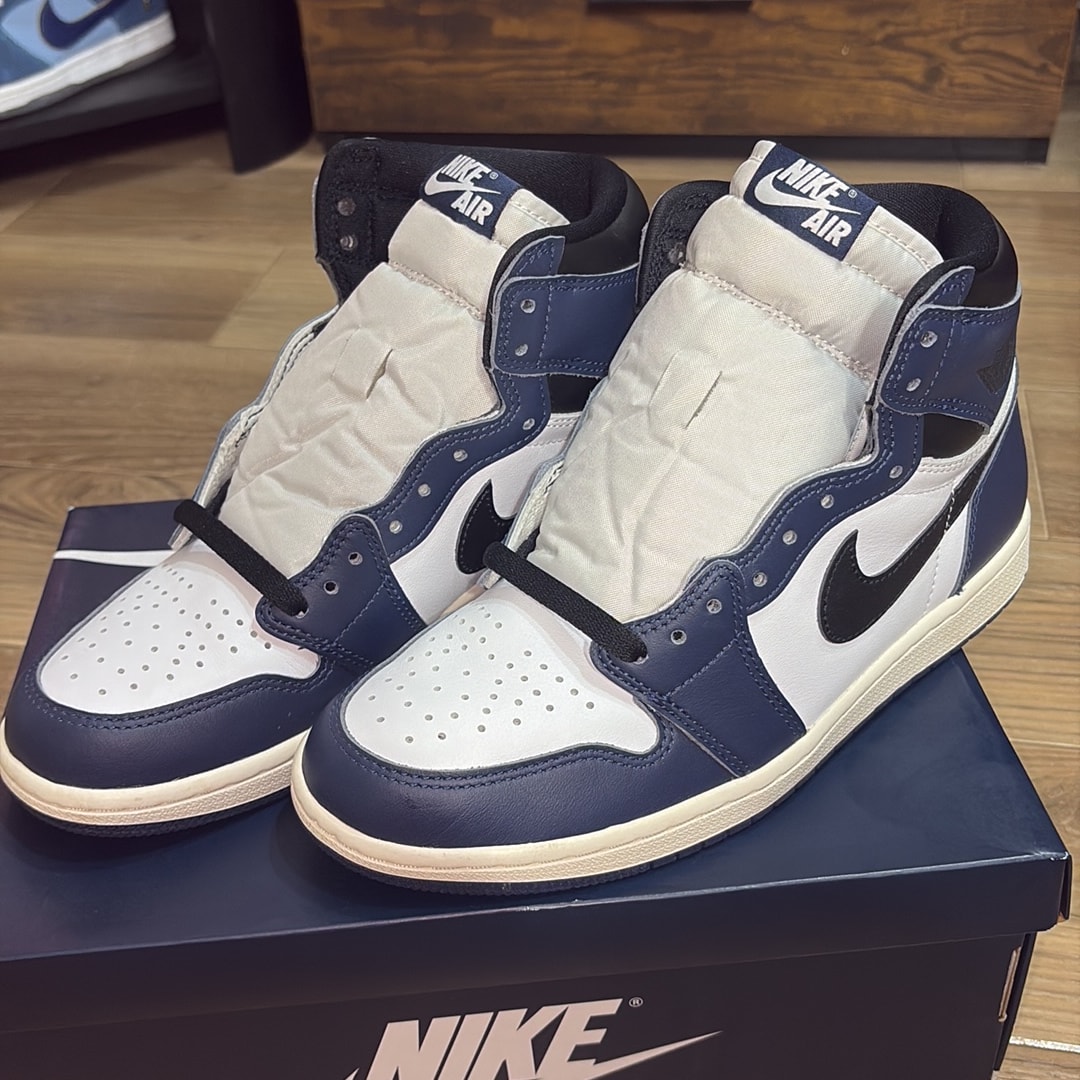Nike Air Jordan 1 Retro High OG "Midnight Navy"