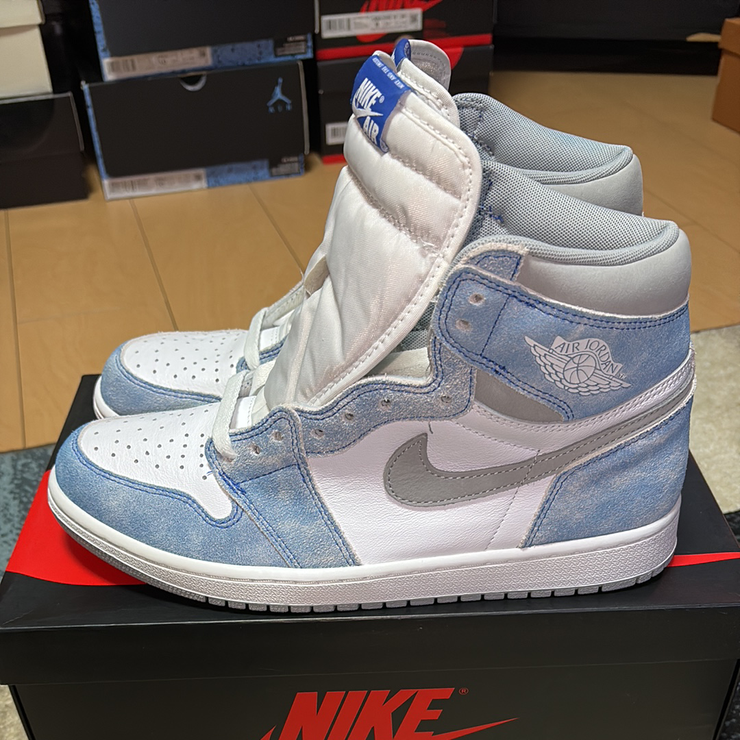 Nike Air Jordan 1 High OG "Hyper Royal"