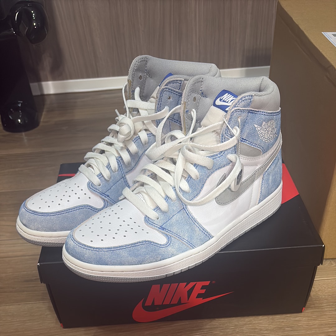 Nike Air Jordan 1 High OG "Hyper Royal"