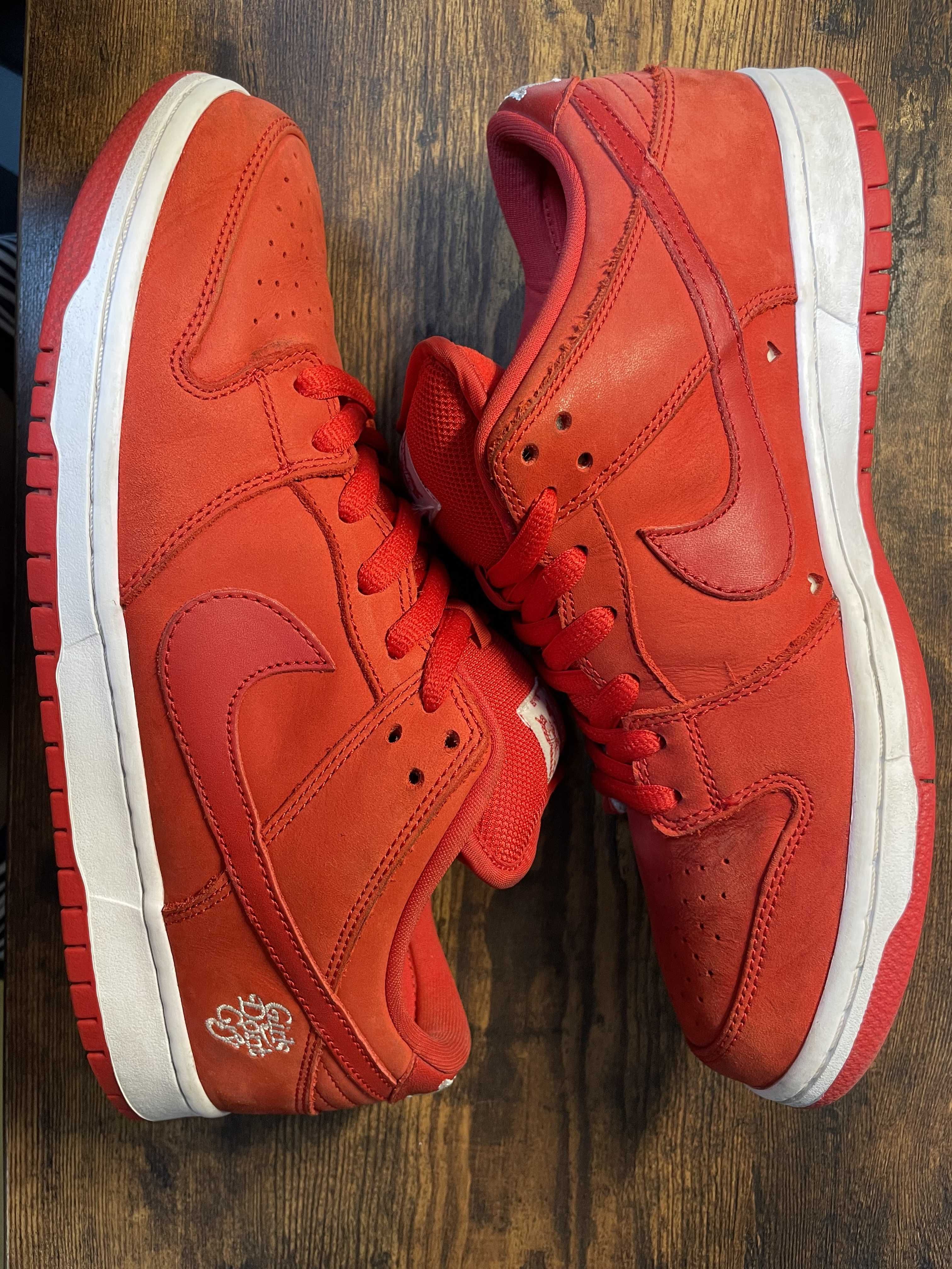 Girls Don't Cry × Nike SB Dunk Low Pro QS "Red" / VERDY
