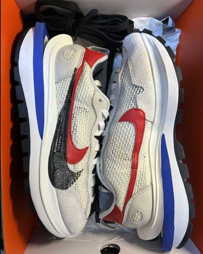 sacai × Nike Vapor Waffle "Royal Fuchsia"