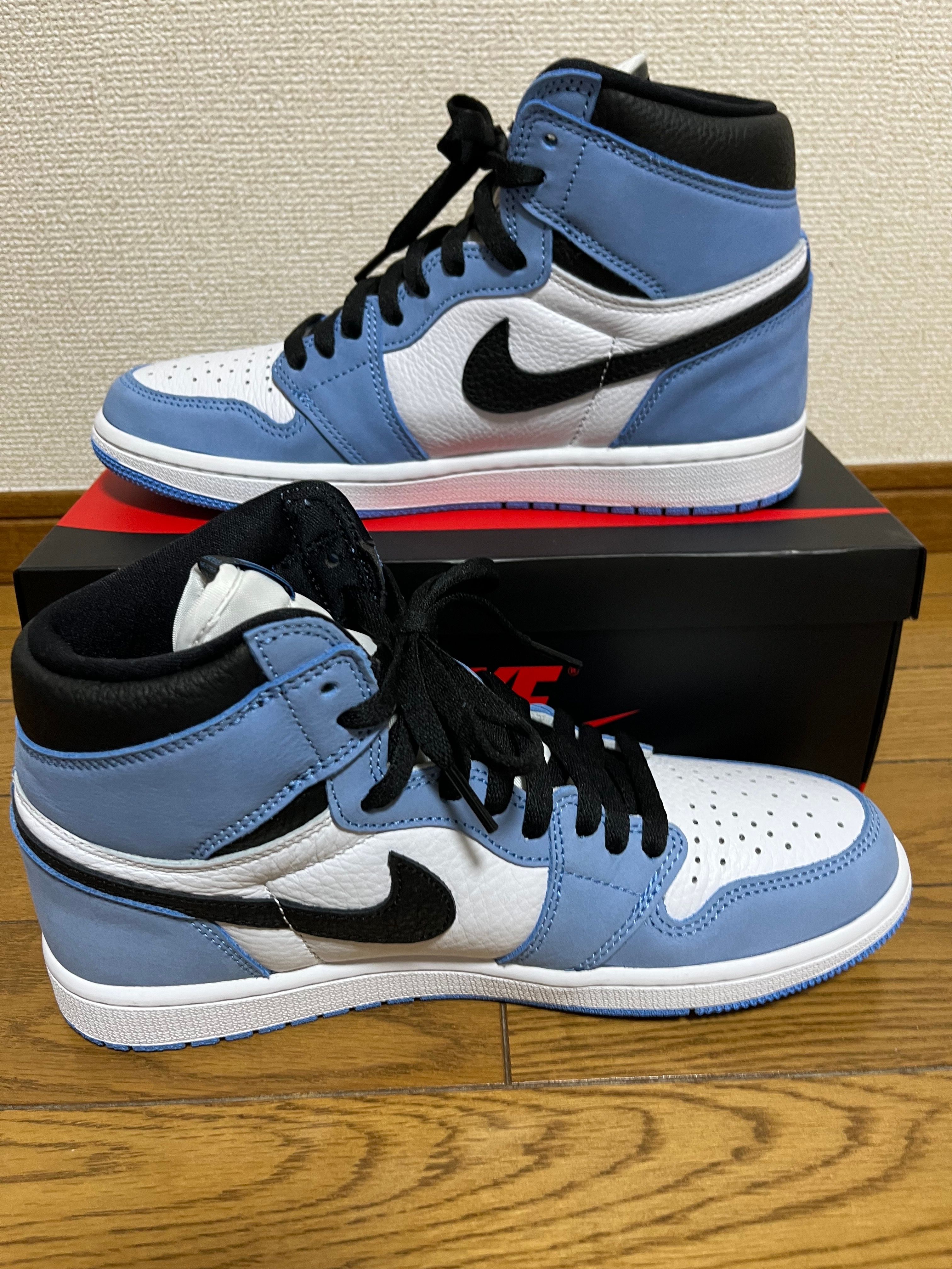 Nike Air Jordan 1 High OG "University Blue"