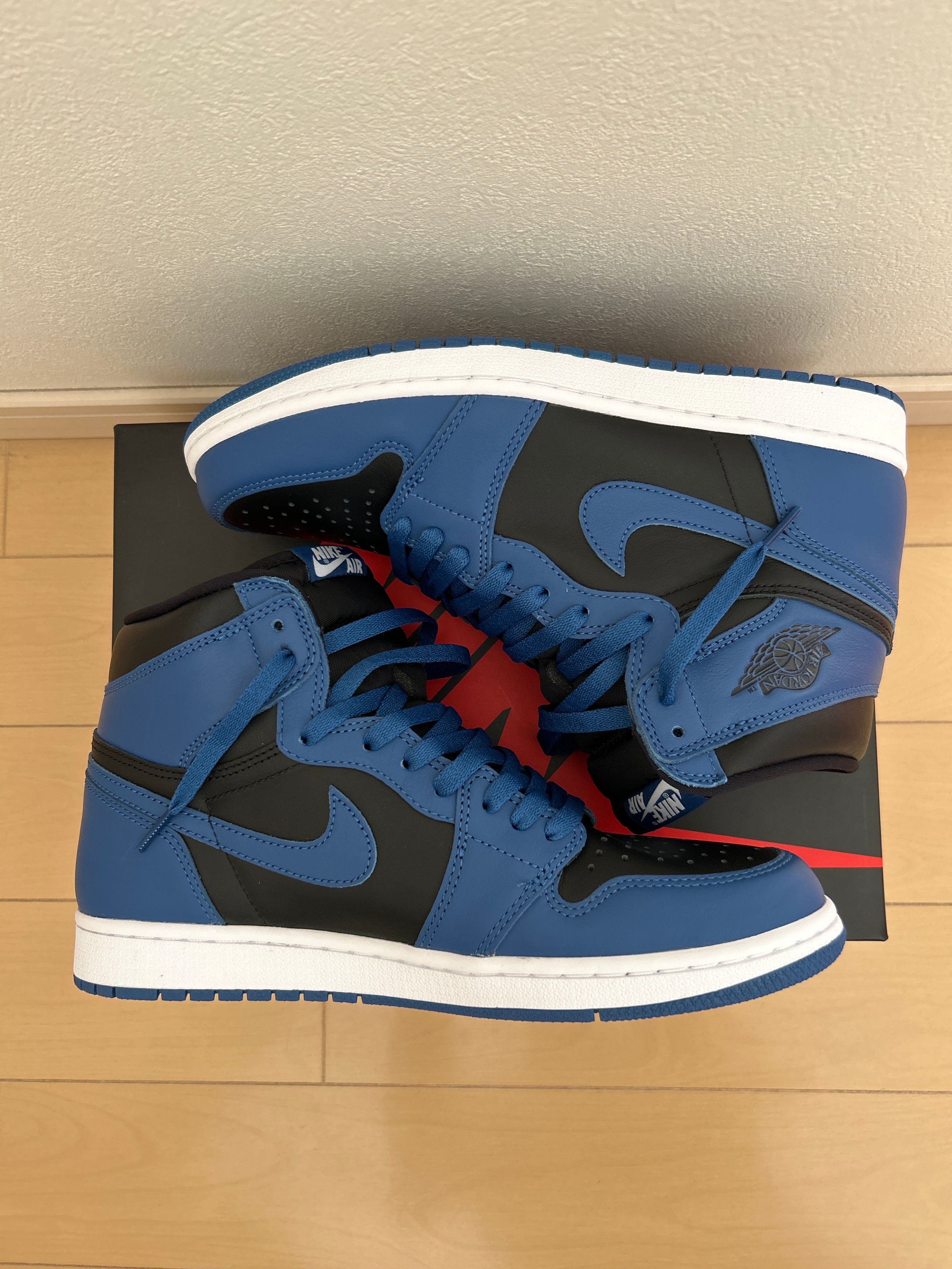Nike Air Jordan 1 Retro High OG "Dark Marina Blue"