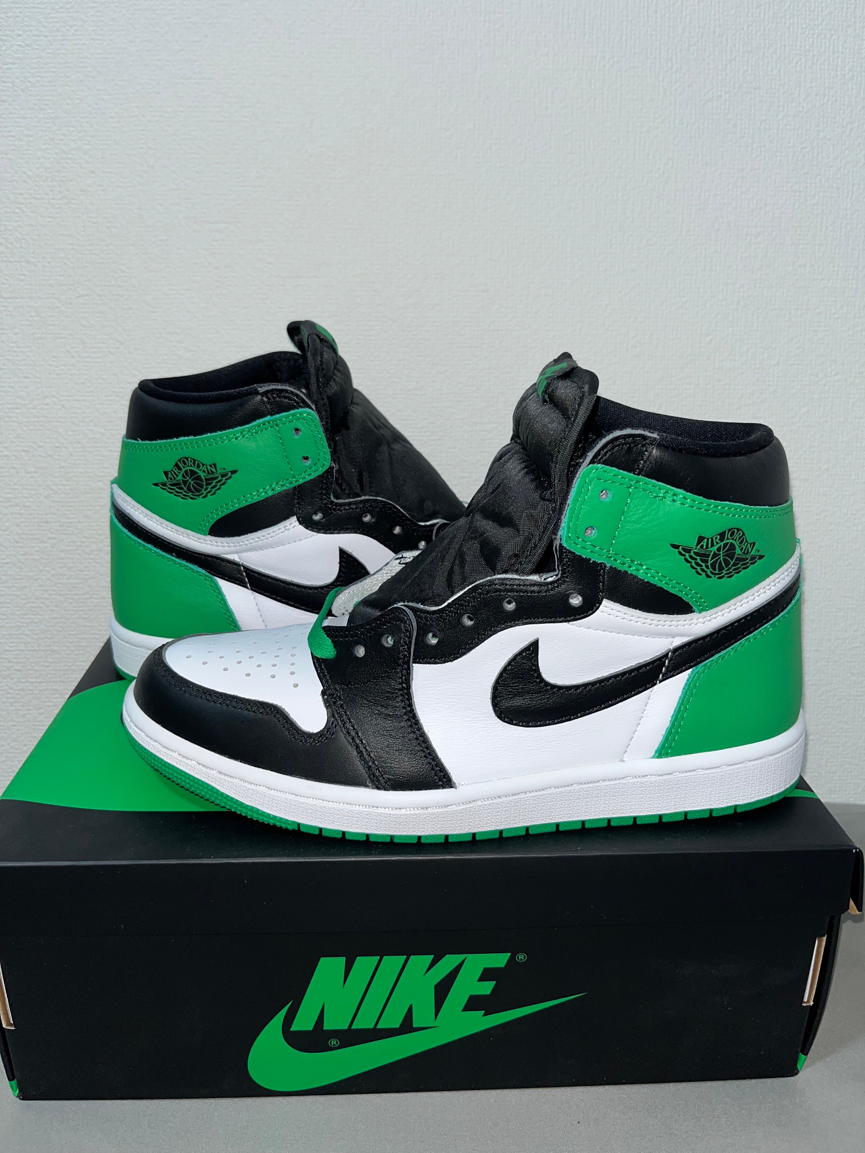 Nike Air Jordan 1 Retro High OG "Celtics/Black and Lucky Green" (2023)