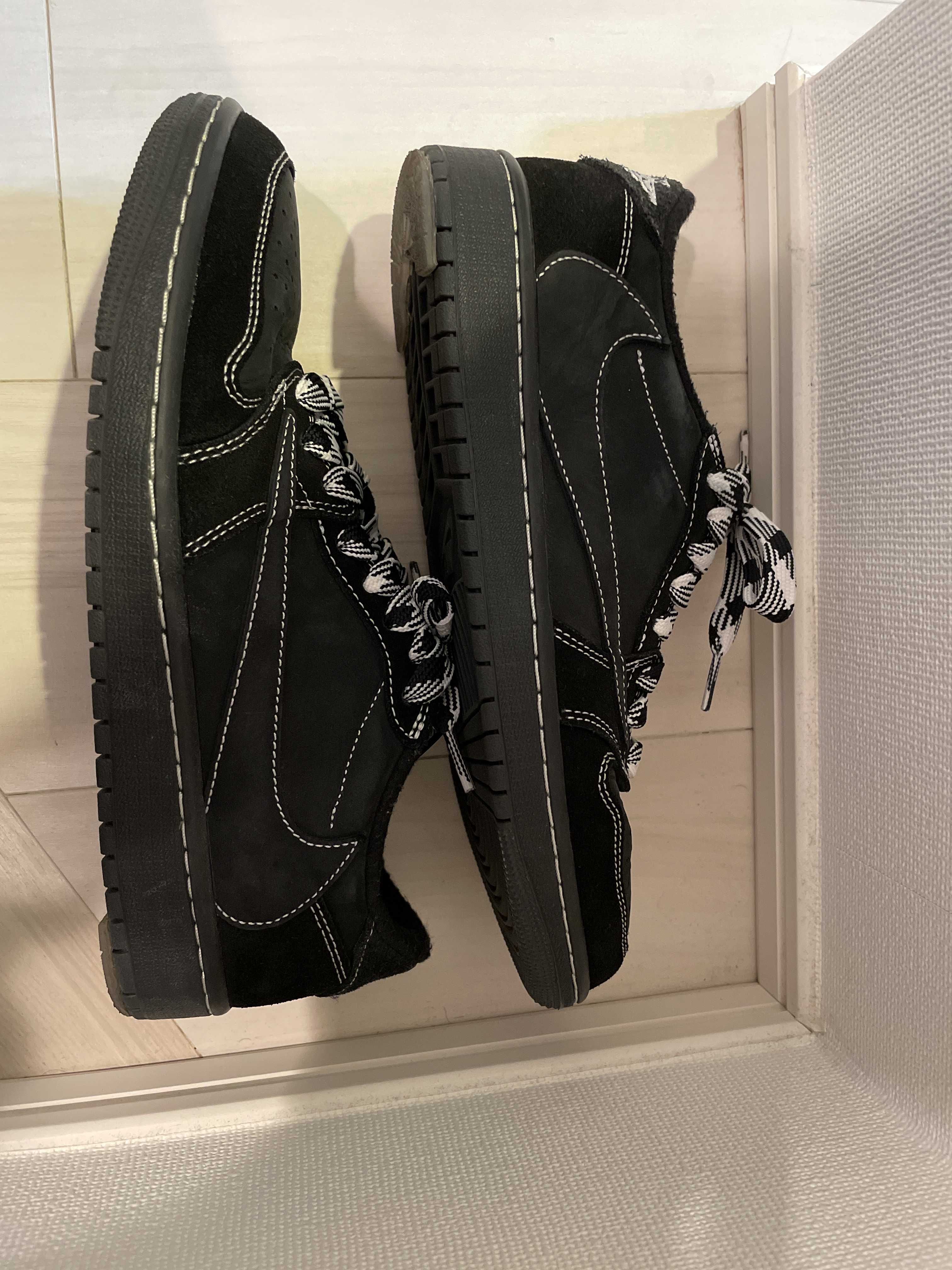 Travis Scott × Nike Air Jordan 1 Low OG SP "Black Phantom"