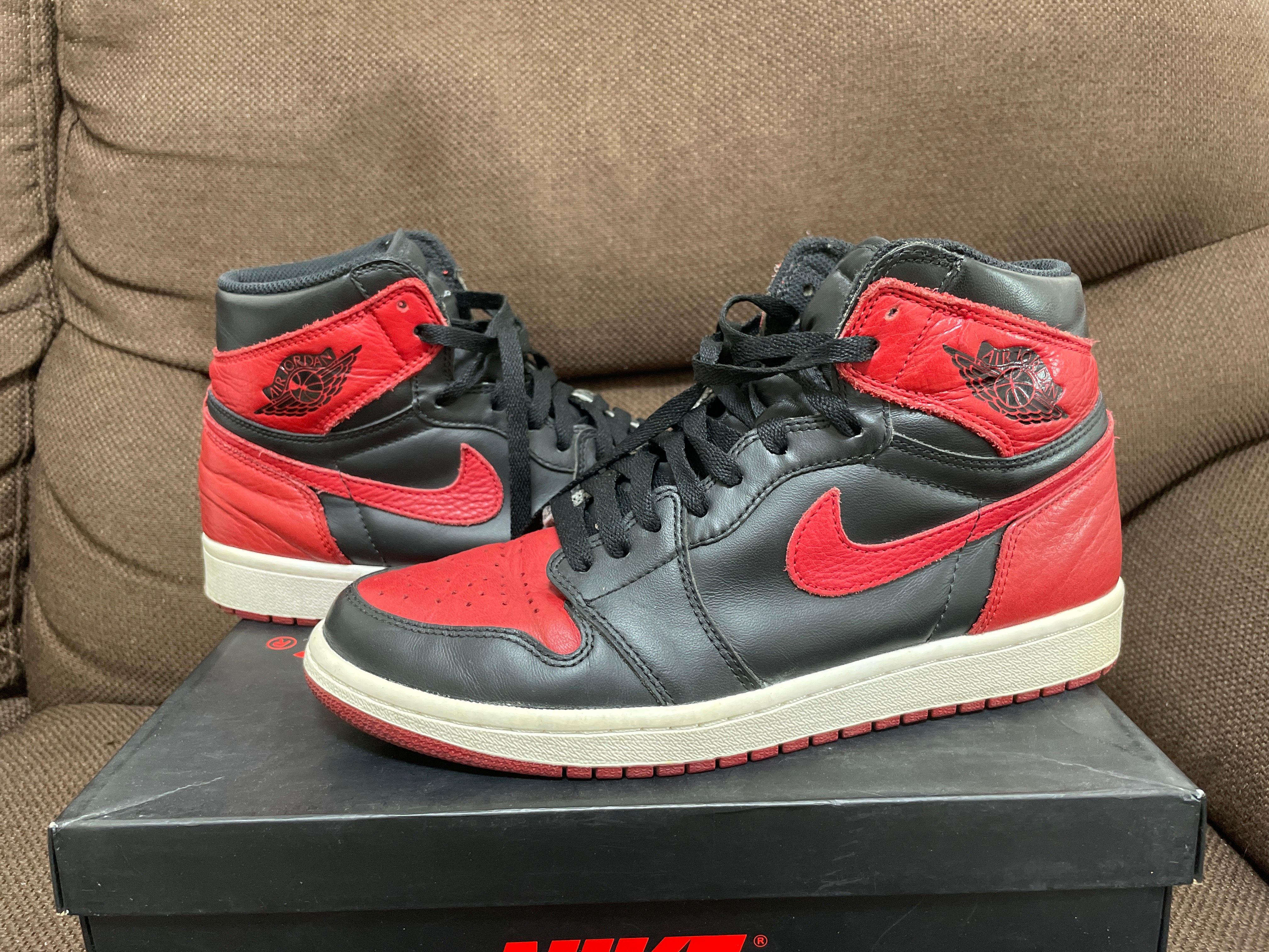 Nike Air Jordan 1 Retro High OG "Bred/Banned" (2016)