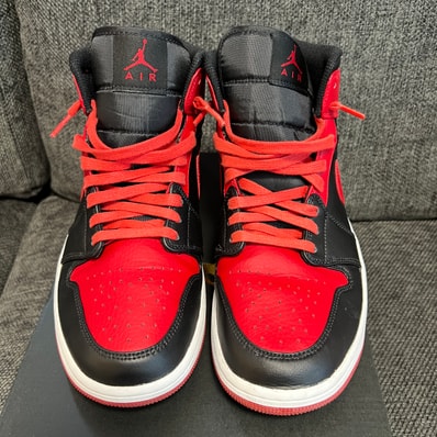 Nike Air Jordan 1 Mid "Bred Toe"