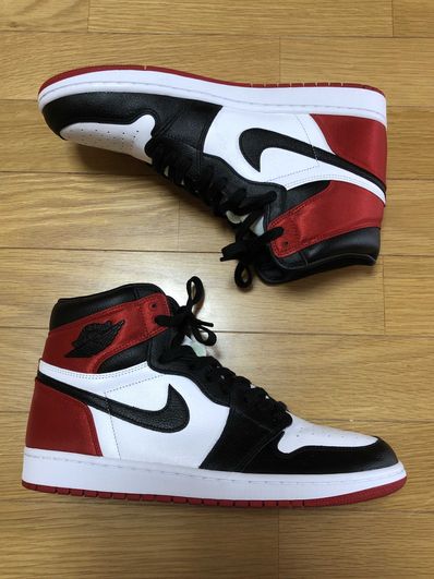 Nike Women's Air Jordan 1 Retro High "Satin Black Toe"