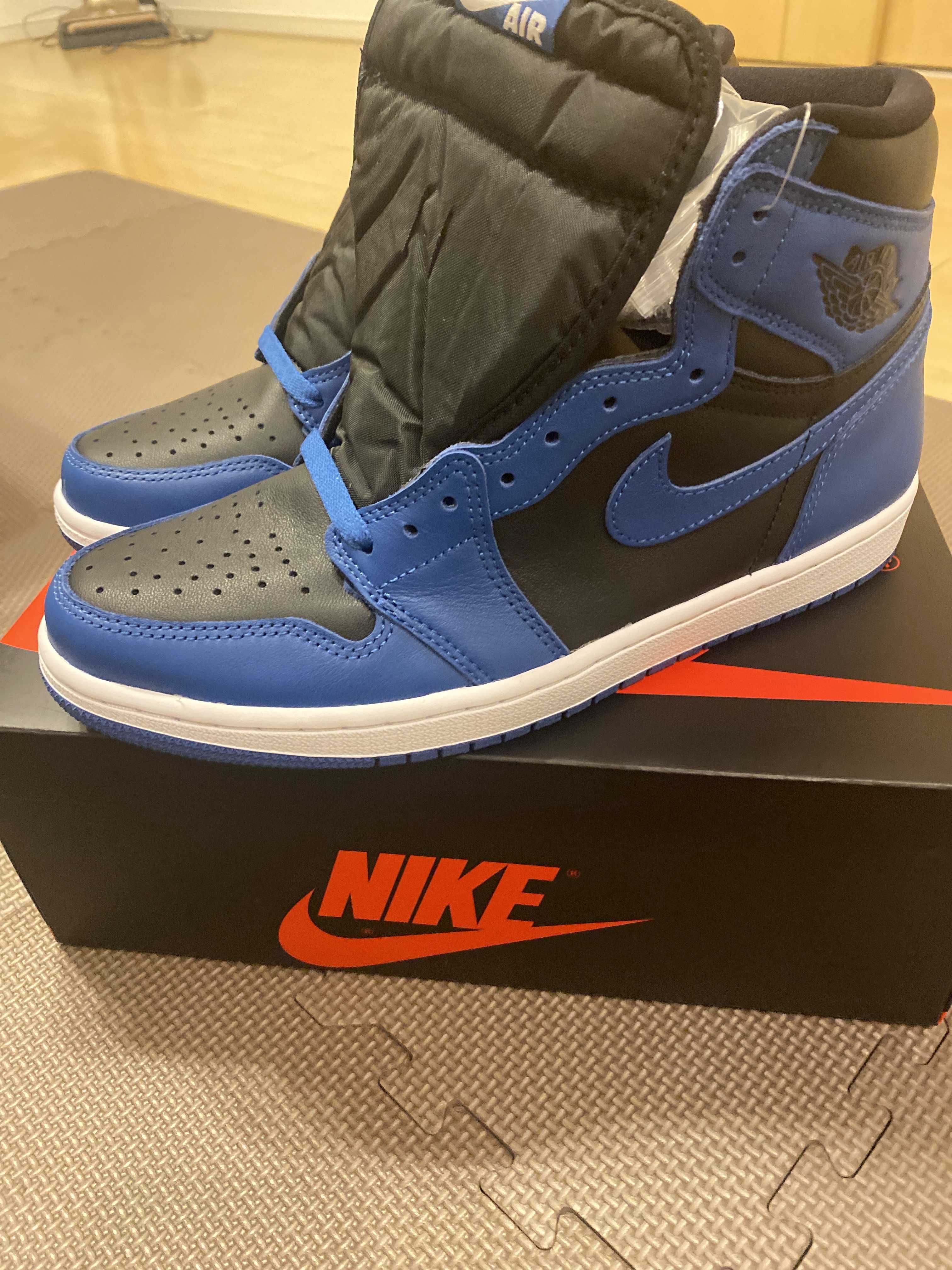 Nike Air Jordan 1 Retro High OG "Dark Marina Blue"