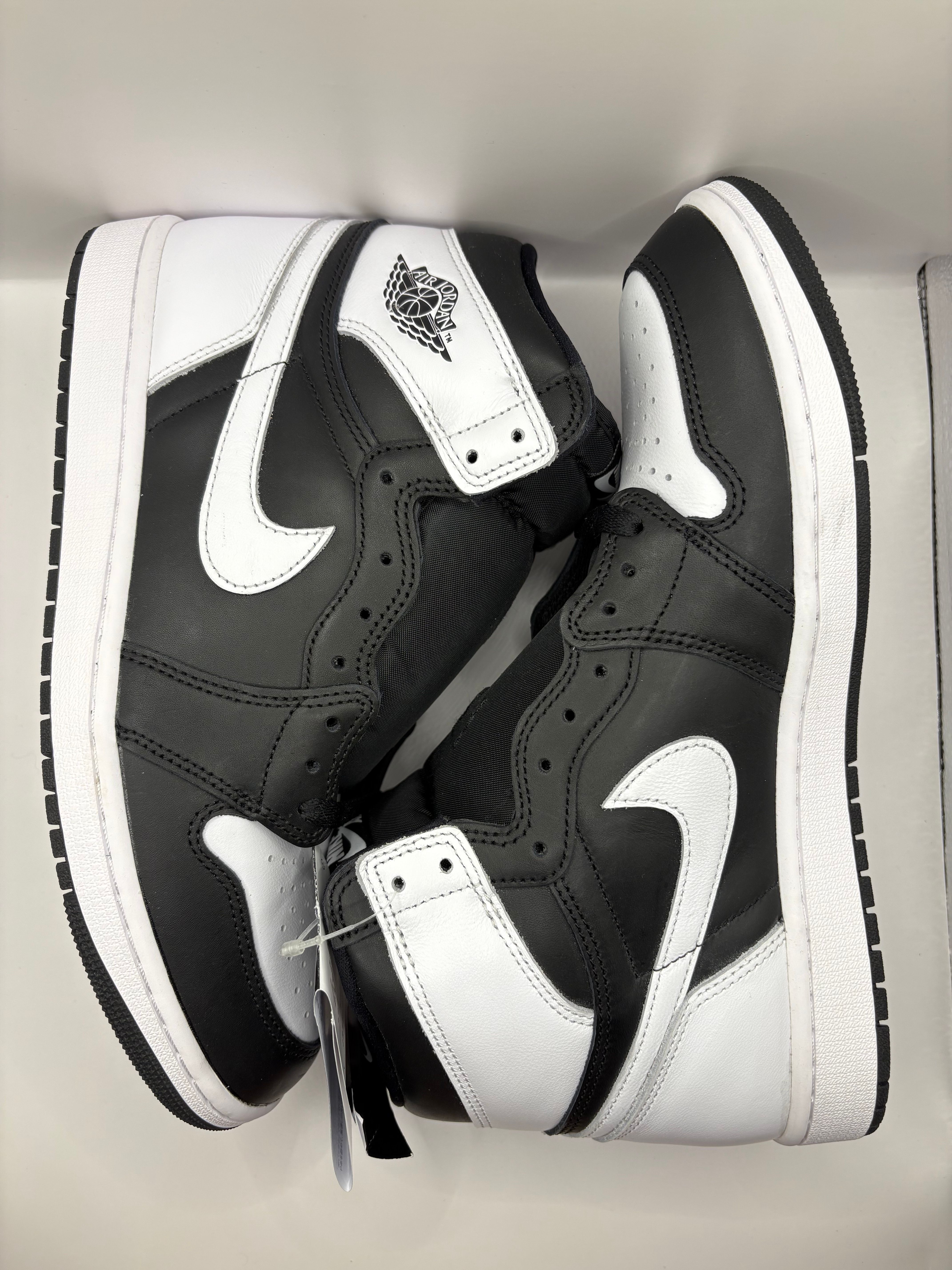 Nike Air Jordan 1 Retro High OG "Black/White"