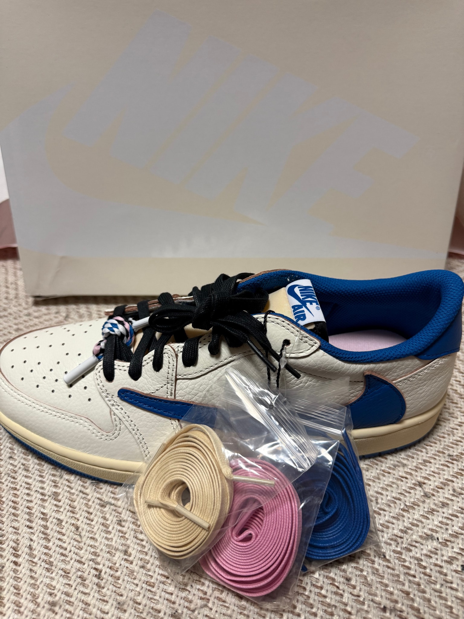 Travis Scott × fragment design × Nike Air Jordan 1 Low OG "Sail/Military Blue"