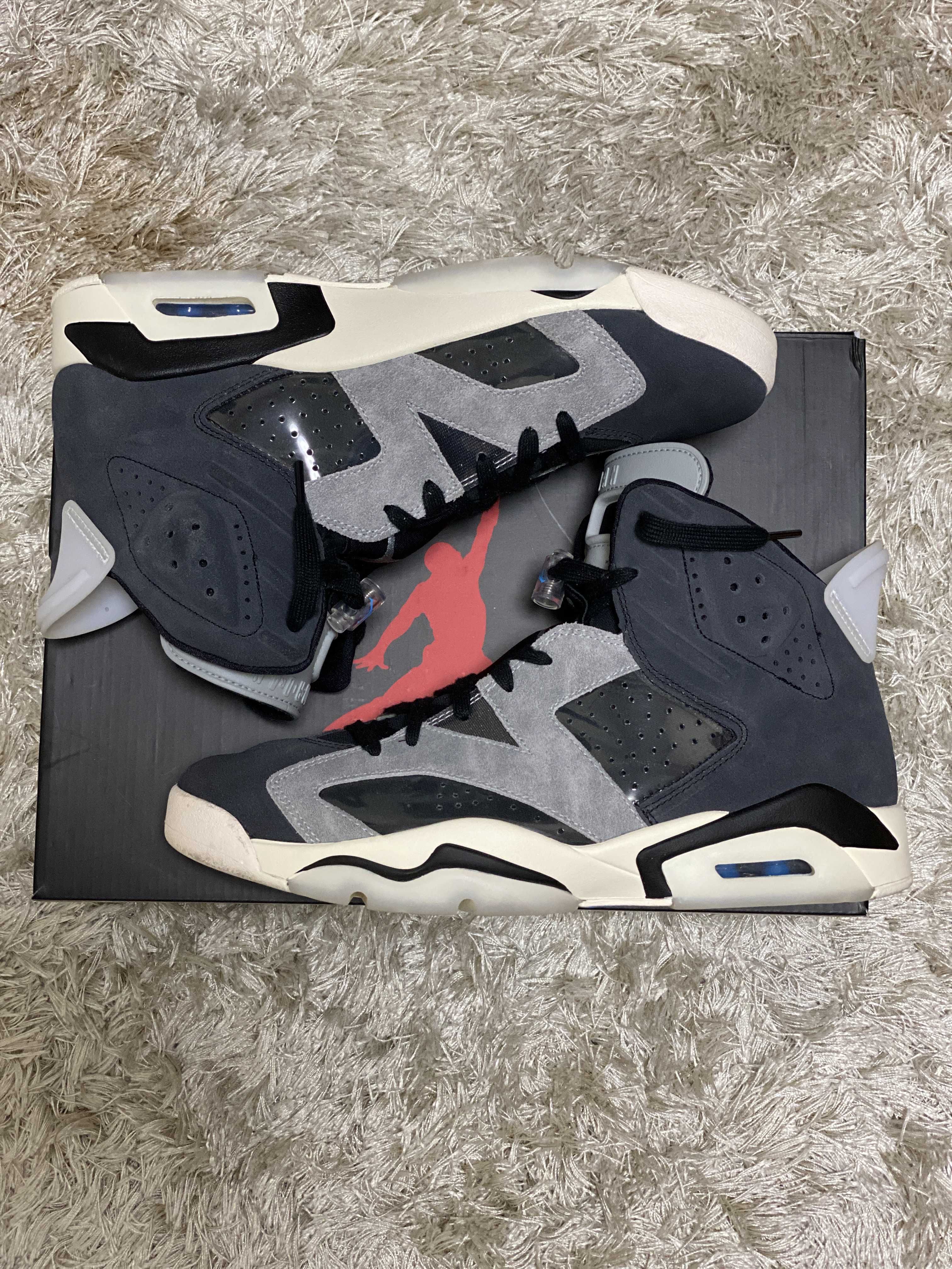 NIike Women's Air Jordan 6 "Smoke Grey"